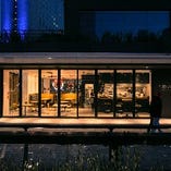 リバーサイドのロケーションは宴会やパーティーを非日常に演出♪