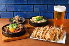 餃子と煮込み／魚屋鮨しん