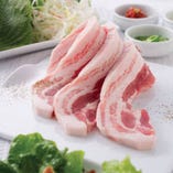 薩摩地鶏・無菌黒豚サムギョプサル・しゃぶしゃぶも厳選した最高級素材を使用！