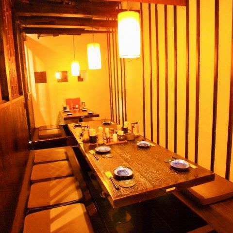 とり鉄 新宿南口店 店内 ぐるなび