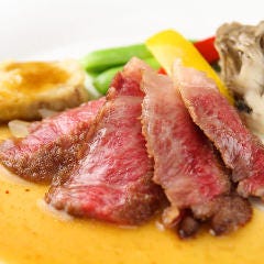 黒毛和牛のステーキ 秘伝XOソース