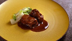 【 秋限定 】鮑・和牛ほほ肉・シャインマスカットを味わう大人のご褒美ランチ 『 Chinfa 椿花 』