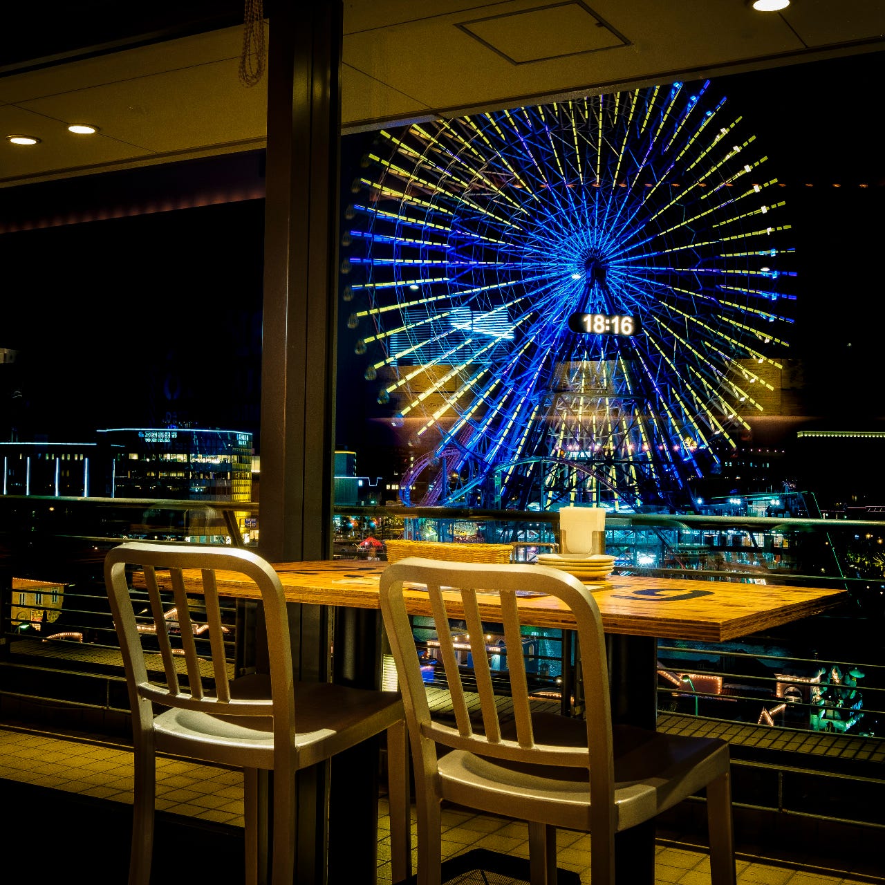 ディナー お席のみご予約 当日可 全席夜景の詳細 肉バルd U M B O ダンボ 横浜みなとみらい東急スクエア店 みなとみらい 居酒屋 ぐるなび
