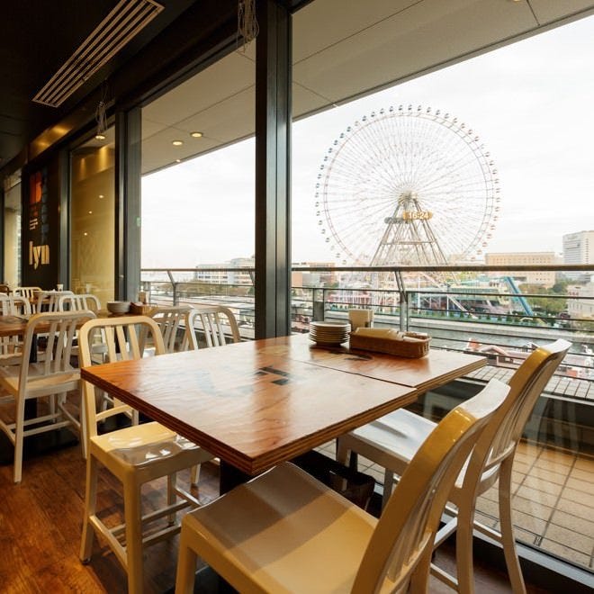 記念日ランチ デート 乾杯ドリンク メッセージプレート付き全8品 全席から みなとみらいの景色一望の詳細 肉バルd U M B O ダンボ 横浜 みなとみらい東急スクエア店 みなとみらい 居酒屋 ぐるなび