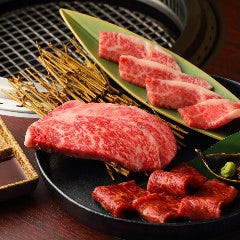 黒毛和牛一頭買い焼肉と 炊き立て土鍋ご飯 市場小路 烏丸店