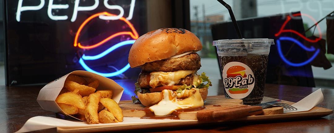 29LaB BURGER 下堤町店