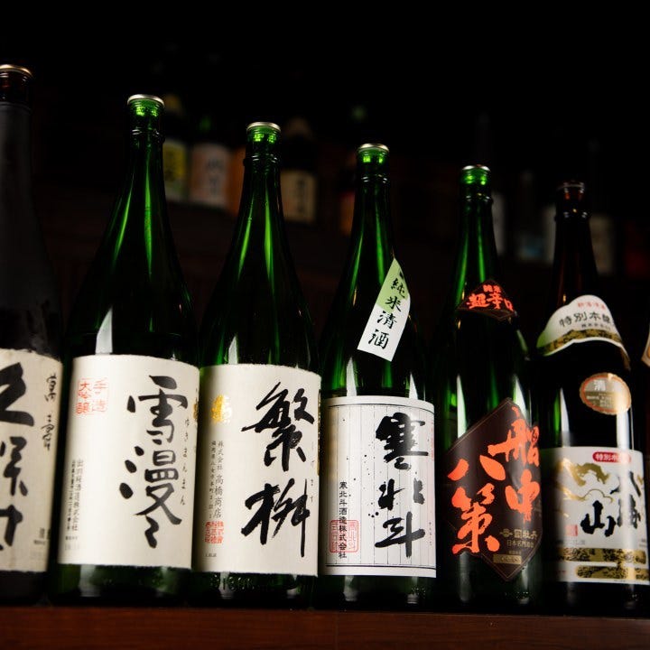 九州の地酒などバラエティ豊かに取り揃えた日本酒メニュー