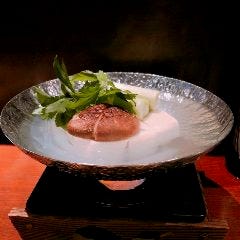 シンプルなお豆腐の優しい味わいが体にしみ渡り心安らぎます