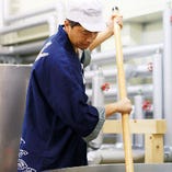 和食・日本酒文化の継承
杜氏の造る日本酒応援