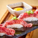 お寿司は海鮮だけではなく、肉ずしがあることも◎