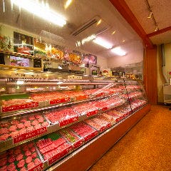 肉卸 肉のオカヤマ 直売所 
