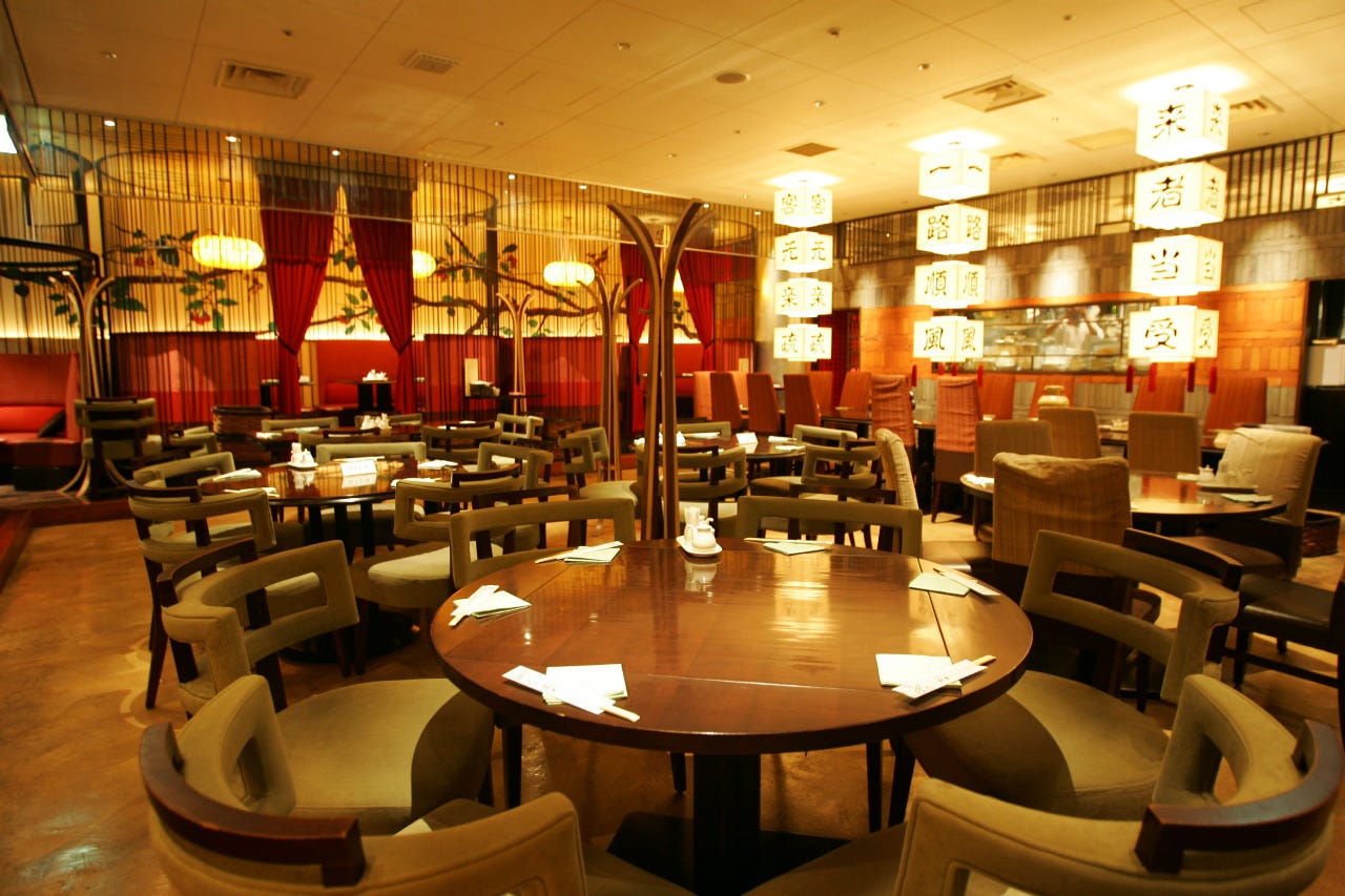 廣東料理民生 ヒルトンプラザ ウエスト店 店内 楽天ぐるなび