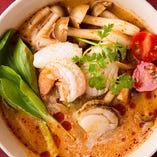 タイ料理、ベトナム料理、インド料理をお楽しみ頂けます。