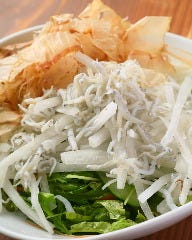 ふっくらとした釜揚げしらすと シャキシャキ大根が◎