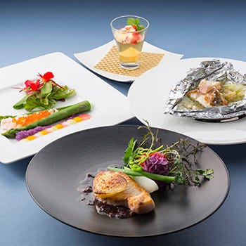 スカイレストラン ロンド センチュリーロイヤルホテル23f ランチメニュー ぐるなび