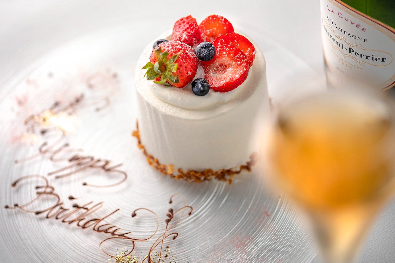 お誕生日 記念日 全５品ホールケーキ付き アグゥリコース おふたりで11 000円 3日前までに要ご予約 の詳細 The Kitchen Salvatore Cuomo Kyoto 京都駅 イタリアン イタリア料理 ぐるなび