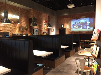 J．S．BURGERS CAFE 名古屋mozoワンダーシティ店 店内の画像