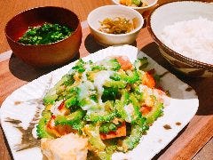 沖縄酒場あしびなー