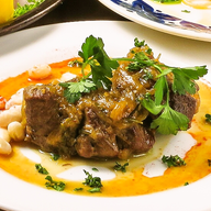 The Italian style 銀座二丁目店_【仔羊】 仔羊のローマ風白ワインと
ハーブの煮込み