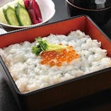 生カニ重 ～味噌汁・香の物付～