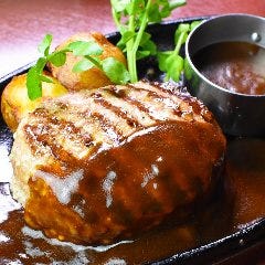 シーフードレストラン メヒコ 有明店_デミグラスハンバーグ（ライスorパン・スープ付き）