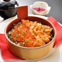 シーフードレストラン メヒコ 有明店_ウニといくらの2色丼～味噌汁・香の物付～