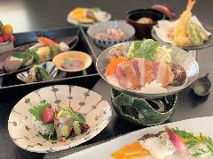 奈良県の郷土料理飛鳥鍋のコースです。
