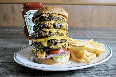 AMERICAN HOUSE DINER 港山下店