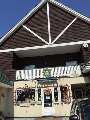 Graubunden グラウビュンデン 地図 写真 ニセコ 倶知安 サンドイッチ パン屋 ぐるなび