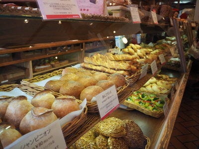 ブランジェ浅野屋 旧道本店 地図 写真 軽井沢 サンドイッチ パン屋 ぐるなび