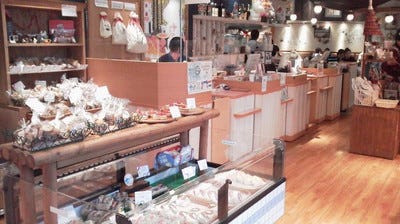 ムーミンベーカリー カフェ 東京ドームシティ ラクーア店 地図 写真 水道橋 カフェ ぐるなび