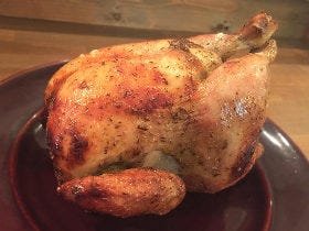 中目黒、丸焼きチキンの旨みがジュワ～とあふれだすDJ TAROさん絶賛の店、プーレドール