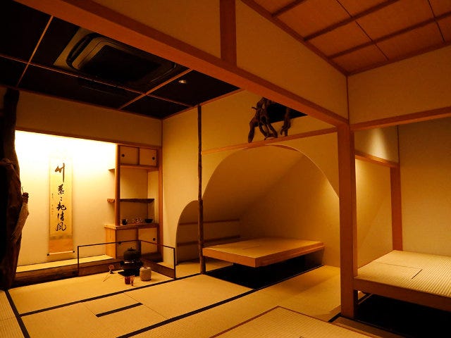 南青山『即今』で現代スタイルの「茶事」を堪能！  日本古来のおもてなしを楽しむ秘密の隠れ家
