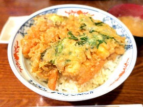 サブカルの聖地・中野ブロードウェイで昭和を感じてほっこりできる、大衆天ぷら『住友』のかきあげ丼