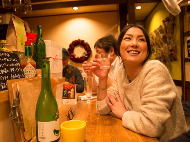 【福岡の酒場美女のいきつけは？】日本酒バーの美人店長にきいた、週5で通いたくなる春吉界隈はしご酒5軒