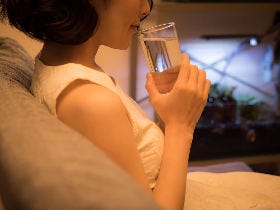男性なら知っておくべき！ 一緒に飲んだ女性がコッソリ見せる「2軒目に誘って…」のサイン9選