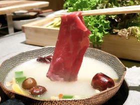 一人一鍋、食べ放題！ 世界に一つだけの「味変しゃぶしゃぶ」が楽しめる『しゃぶしゃぶ れたす』