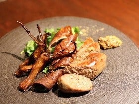 すでに予約困難！ 唯一無二の個性を持つ南方中華、 荒木町『南三』の飛び抜けた世界観に驚嘆