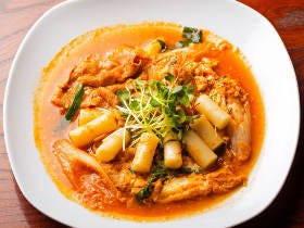 フライパンひとつで寒さ対策！ピリ辛アツアツの韓国料理レシピ