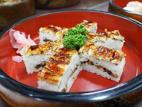 情報につられて料理だけを目がけて、その街に行ってしまうことの貧相な思考について