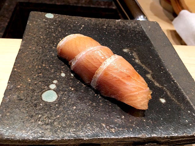 【鮨好き注目の一軒！】“ホンモノの鮨”という選択肢がなかった渋谷の街のオトナが認める特別な一軒