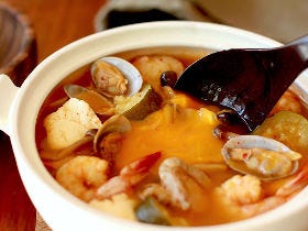 炊飯器に入れるだけで「本格スンドゥブチゲ」が作れる！ ピリ辛味がたまらない、絶品スンドゥブチゲレシピ