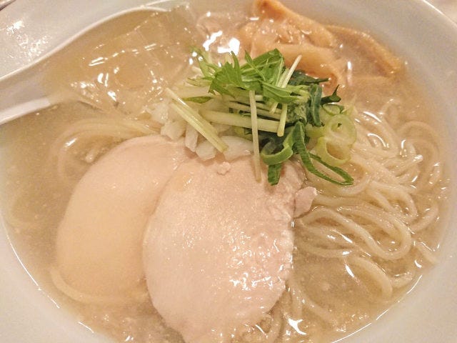 飲んだ後の〆ラーメンは最高にウマい！ガチ飲みできて、ラーメンもおいしい、ラーメン酒場『麺屋ばらいち』