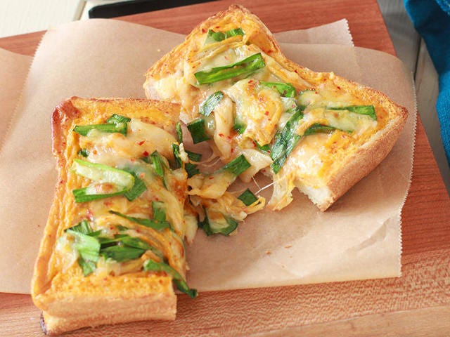 食パンでチヂミが作れる!? 韓国グルメをトーストで味わえる、簡単アレンジ3選