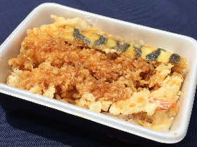 銀座の路地裏に発見！優秀コスパの揚げたて天丼
