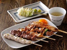 焼鳥の名店『バードランド』から独立20年！受け継いだ確かな味にファンがたえない北千住『バードコート』