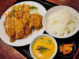 ネパール料理店なのに、とんかつ定食が絶品すぎる!? 並んでも絶対食べたい、激ウマとんかつ定食を堪能