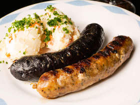 ホンモノの肉好きこそ行くべし！絶品「極太チョリソー」など、南米の肉料理が食べられる都内の人気店まとめ