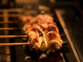 焼鳥×中華の新ジャンル！ 上質な比内地鶏の焼鳥と本格中華が融合した店 六本木『焼鳥 鈴音』