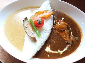 韓国・釜山で日本のカレーが大ブレイク中!? 若者の行列が絶えない人気カレー専門店を調査してみた